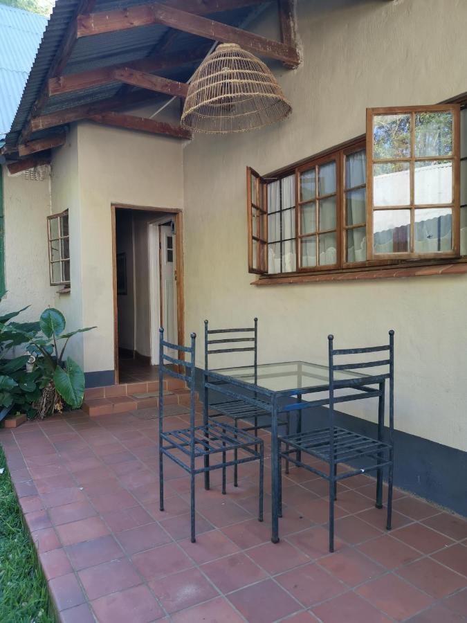 Drakensberg Bush Lodge And Backpackers Winterton Eksteriør billede